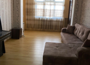 Satılır 3 otaqlı 80 m2 köhnə tikili Qara Qarayev m.