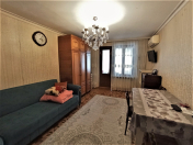 İcarəyə verilir 2 otaqlı 70 m2 köhnə tikili Gənclik m.