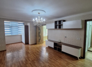 Satılır 1 otaqlı 31 m2 köhnə tikili Elmlər Akademiyası m.