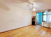 Satılır 3 otaqlı 90 m2 köhnə tikili Nərimanov r.