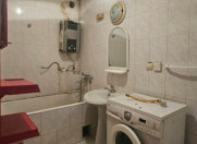 Satılır 2 otaqlı 70 m2 köhnə tikili 8 mkr