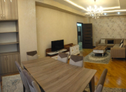 İcarəyə verilir 3 otaqlı 100 m2 yeni tikili Tibb Universiteti