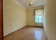 İcarəyə verilir 3 otaqlı 80 m2 ofis Qış parkı