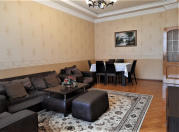 İcarəyə verilir 3 otaqlı 125 m2 yeni tikili Nəsimi r.