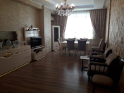 Satılır 3 otaqlı 130 m2 yeni tikili Heydər Məscidi