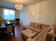 Satılır 3 otaqlı 102 m2 köhnə tikili İnşaatçılar m.