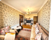 Satılır 2 otaqlı 70 m2 köhnə tikili Nəriman Nərimanov parkı