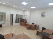 İcarəyə verilir 3 otaqlı 200 m2 ofis Nəriman Nərimanov m.