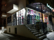 Satılır 4 otaqlı 328 m2 obyekt Həzi Aslanov m.