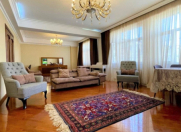 Satılır 8 otaqlı 320 m2 yeni tikili Bayıl