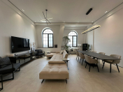 Satılır 4 otaqlı 300 m2 yeni tikili Elmlər Akademiyası m.