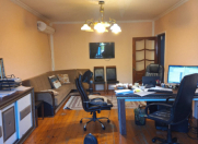 İcarəyə verilir 2 otaqlı 65 m2 köhnə tikili Gənclik m.