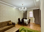 Satılır 2 otaqlı 60 m2 köhnə tikili Memar Əcəmi m.