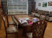 Satılır 4 otaqlı 125 m2 köhnə tikili Gənclik m.
