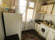 Satılır 1 otaqlı 45 m2 köhnə tikili Elmlər Akademiyası m.