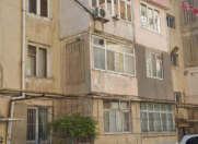 İcarəyə verilir 3 otaqlı 80 m2 köhnə tikili Nizami m.