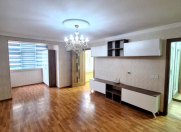 Satılır 1 otaqlı 48 m2 köhnə tikili Elmlər Akademiyası m.