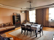 Satılır 3 otaqlı 148.5 m2 yeni tikili Şərq Bazarı