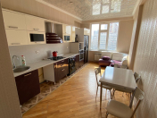 Satılır 3 otaqlı 100 m2 yeni tikili Memar Əcəmi m.