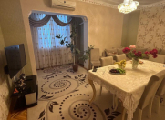 Satılır 3 otaqlı 90 m2 köhnə tikili Hərbi Hospital