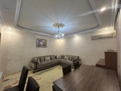 Satılır 4 otaqlı 110 m2 köhnə tikili Ağ şəhər