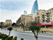 Satılır 4 otaqlı 90 m2 köhnə tikili Prezident parkı