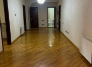 Satılır 4 otaqlı 190 m2 yeni tikili Bakı Dövlət Universiteti