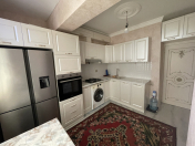 Satılır 4 otaqlı 90 m2 köhnə tikili Qaraçuxur