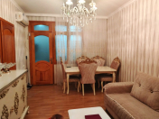 Satılır 3 otaqlı 55 m2 köhnə tikili Memar Əcəmi m.