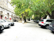 Satılır 1 otaqlı 30 m2 köhnə tikili 28 May m.