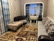Satılır 2 otaqlı 75 m2 köhnə tikili Nəsimi r.