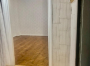 Satılır 1 otaqlı 27 m2 köhnə tikili Sahil m.