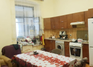 Satılır 4 otaqlı 140 m2 köhnə tikili Qış parkı