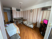 Satılır 2 otaqlı 45 m2 köhnə tikili Xalqlar Dostluğu m.
