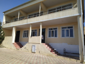 Satılır 8 otaqlı 250 m2 həyət evi Badamdar