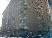 Satılır 2 otaqlı 60 m2 yeni tikili İnşaatçılar m.