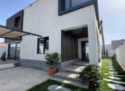 Satılır 4 otaqlı 250 m2 bağ evi Mərdəkan