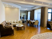 Satılır 4 otaqlı 210 m2 yeni tikili Nərimanov r.