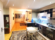 Satılır 3 otaqlı 92 m2 yeni tikili 8 Noyabr m.