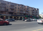 Satılır 3 otaqlı 90 m2 köhnə tikili Gənclik m.
