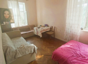 Satılır 2 otaqlı 60 m2 köhnə tikili Nəriman Nərimanov m.