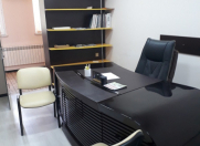 İcarəyə verilir 2 otaqlı 80 m2 ofis Şah İsmayıl Xətai m.