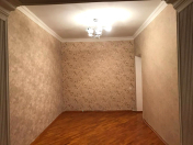 Satılır 3 otaqlı 68 m2 köhnə tikili Gənclik m.