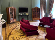 İcarəyə verilir 6 otaqlı 300 m2 köhnə tikili İçəri Şəhər m.