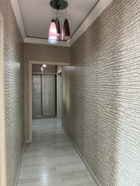 Satılır 4 otaqlı 90 m2 köhnə tikili Sumqayıt