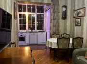 Satılır 3 otaqlı 100 m2 yeni tikili 8 Noyabr m.