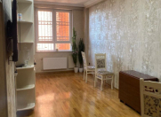 Satılır 4 otaqlı 165 m2 yeni tikili 8 Noyabr m.