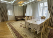 Satılır 3 otaqlı 130 m2 yeni tikili Nəriman Nərimanov m.