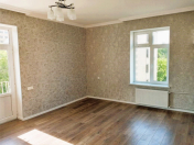 Satılır 1 otaqlı 45 m2 köhnə tikili Elmlər Akademiyası m.