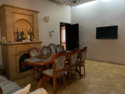 Satılır 4 otaqlı 110 m2 köhnə tikili Nizami m.